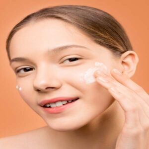 Read more about the article Best Sunscreen For Oily Skin Products In India